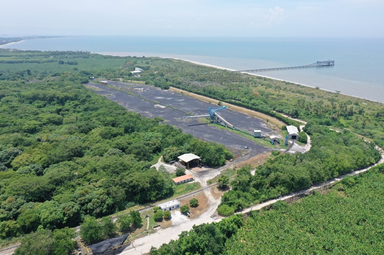Panorámica del proyecto portuario existente objeto de modificación del PMA Panorámica del proyecto portuario existente objeto de modificación del PMA