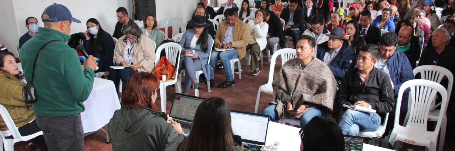 Imagen de la audiencia pública Ambiental realizada por Corpoboyacá en Tota, Boyacá