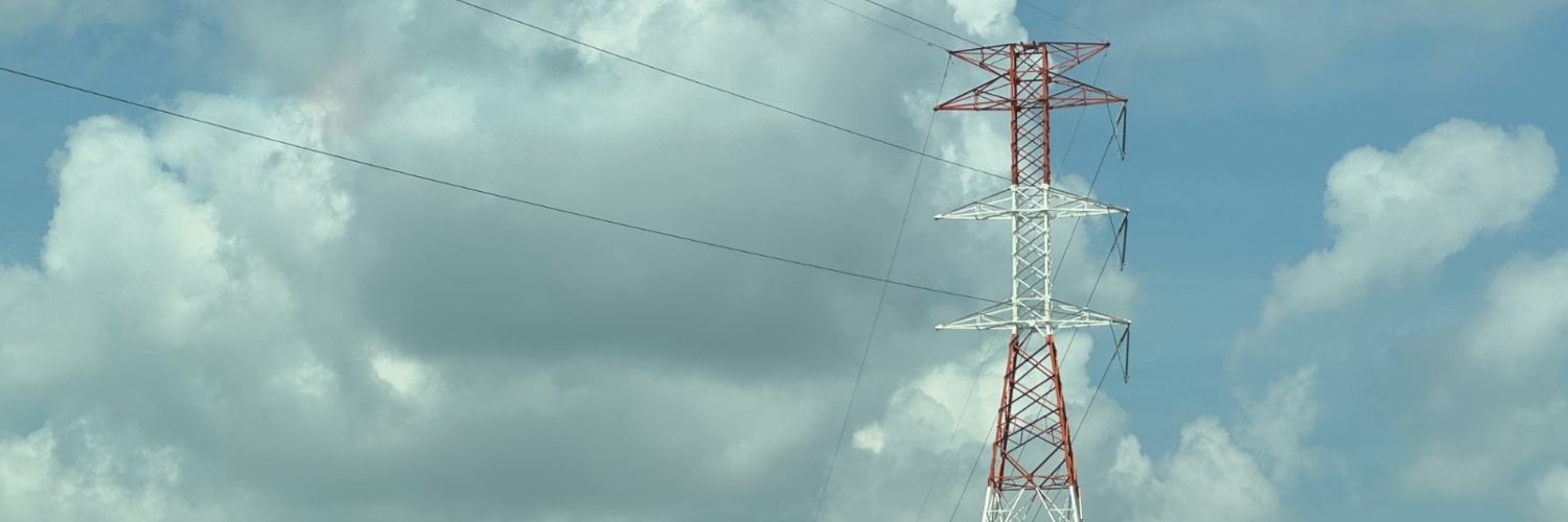 Imagen de referencia de líneas de transmisión en Colombia