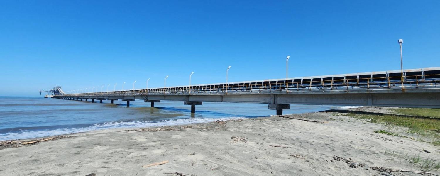 Imagen de referencia de un Muelle Carbonero Imagen de referencia de un Muelle Carbonero